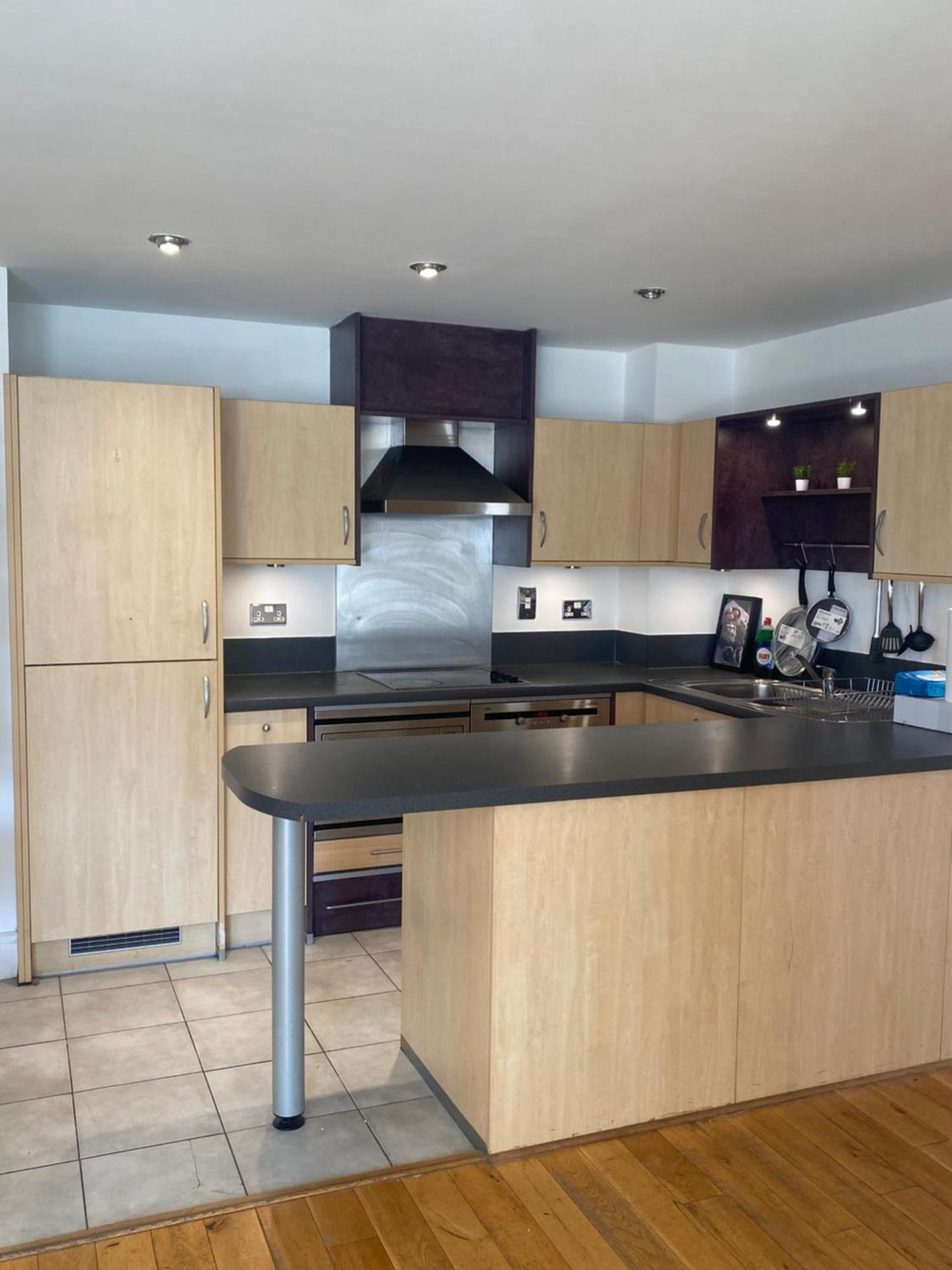 2 Bedroom Flat In Riverside West London Exterior photo