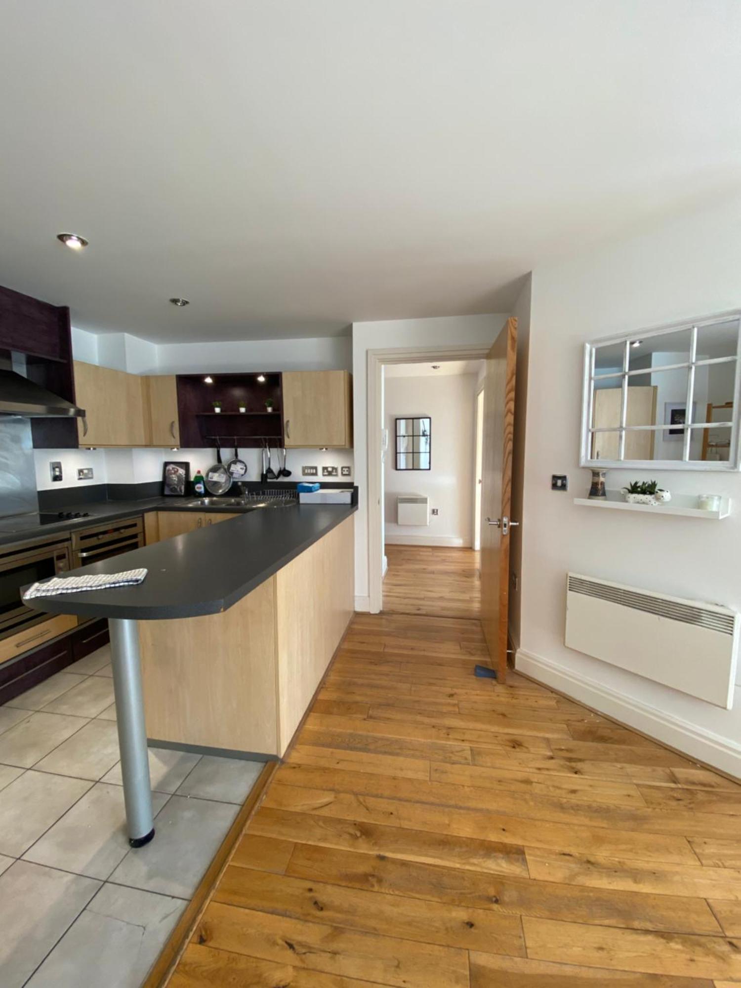 2 Bedroom Flat In Riverside West London Exterior photo